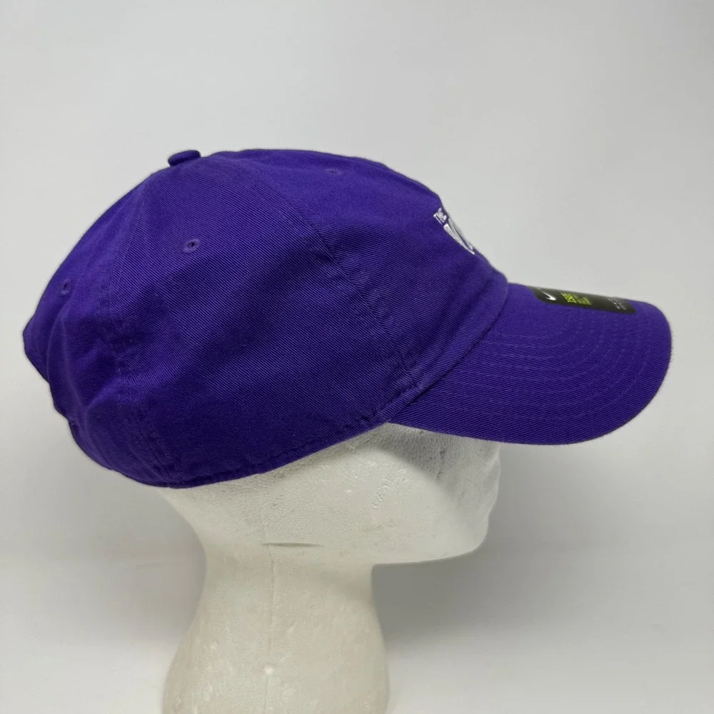 Nike Heritage86 The Van Purple Unisex 1 Size Adjustable Baseball Cap‎ NWT